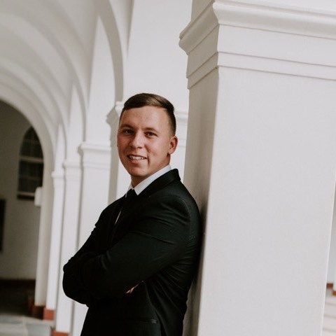 Portrait of Damian Oosthuizen, Smart Online Trader Snr Business Development Executive Manager